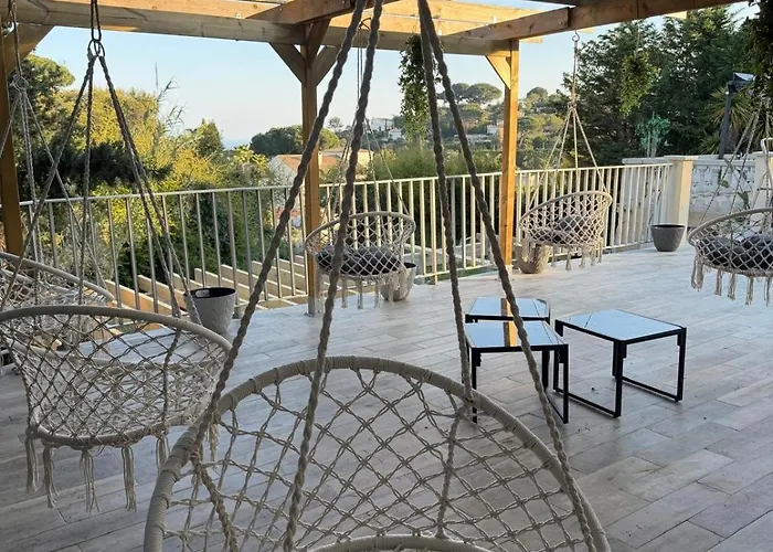 Avec Piscine à Super Cannes Villa Vallauris