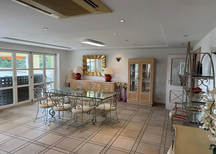 Avec Piscine A Super Cannes Vallauris